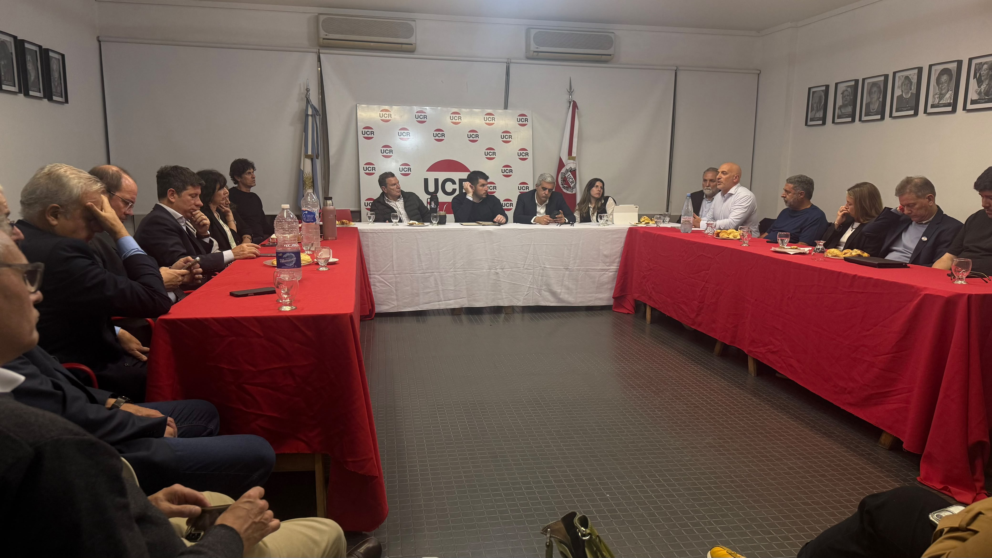 EXHORTAMOS A LOS LEGISLADORES A VOTAR A FAVOR DE LAS UNIVERSIDADES NACIONALES EN EL PRESUPUESTO 2027